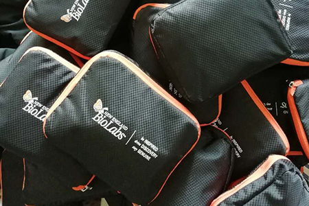 纽英伦生物技术定制企业礼品轻便折叠背包